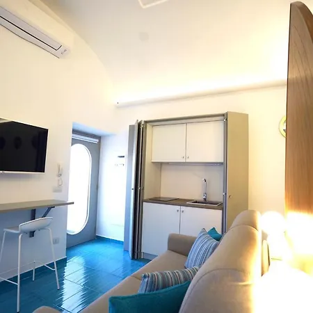 Grotta Luxury Апартаменты Капри