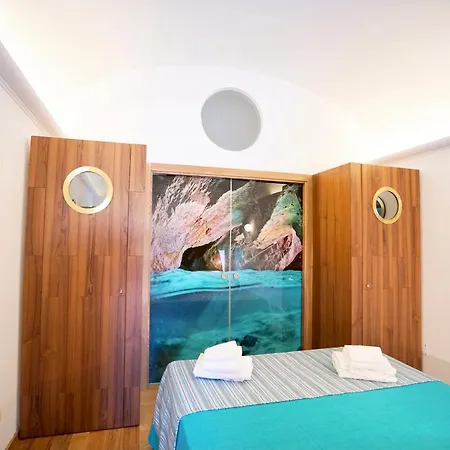 Grotta Luxury Апартаменты Капри